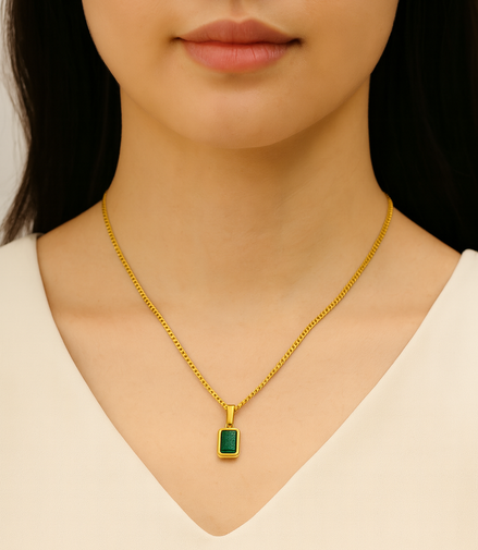 Emerald Glow Gold Stone Necklace