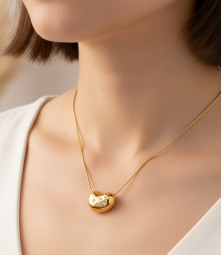 Vespera Glow Gold Necklace