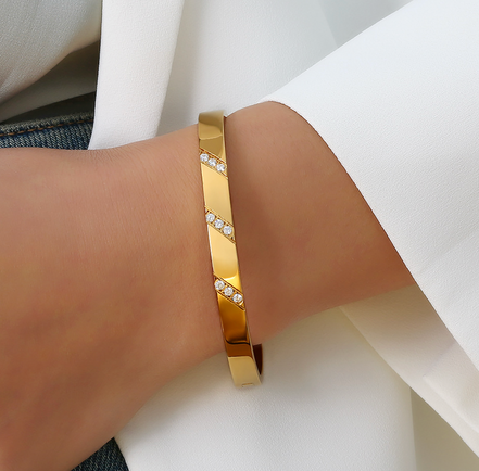 Celestine Gold Stone Bracelet