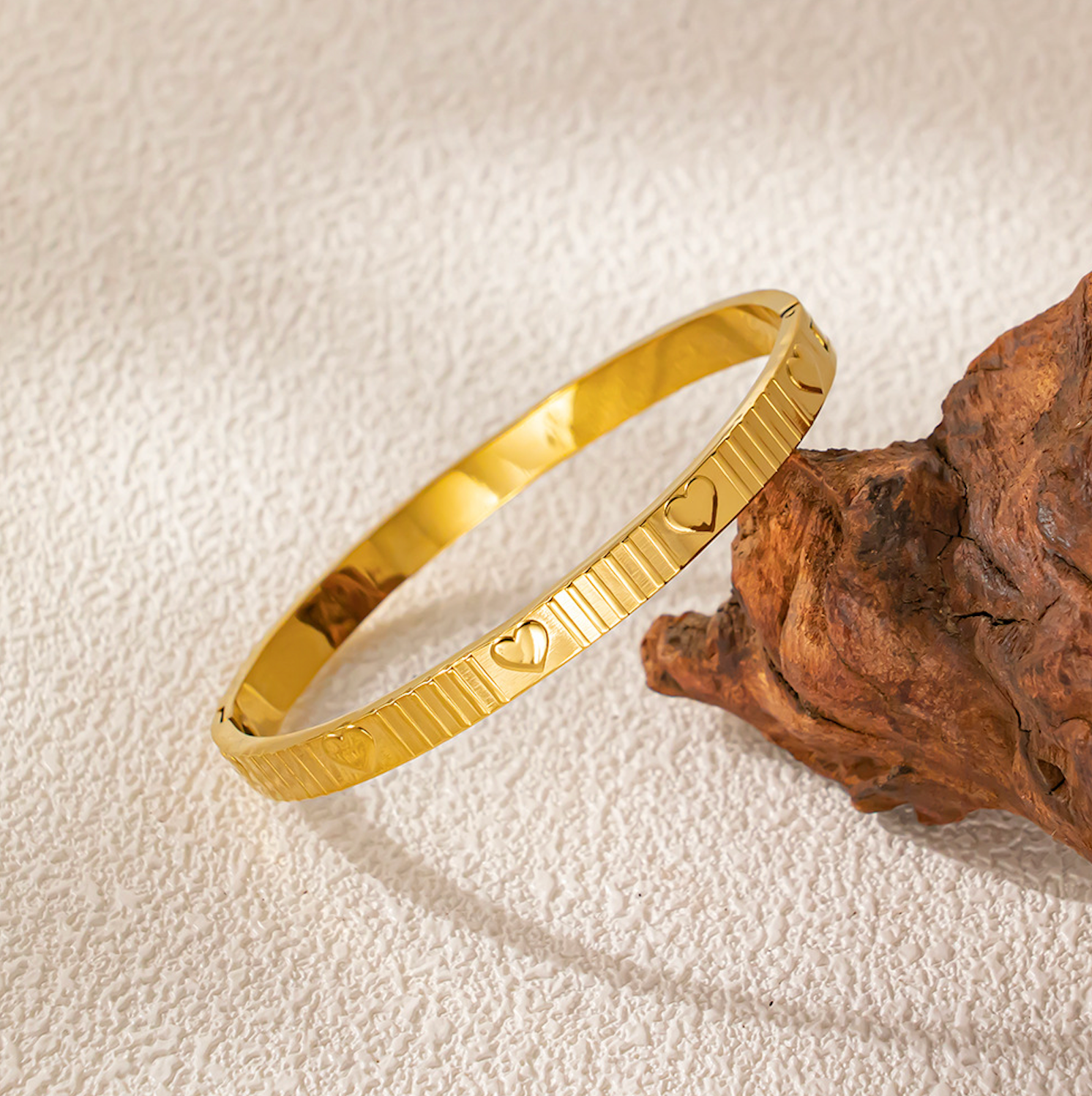 Gold Heartline Bracelet