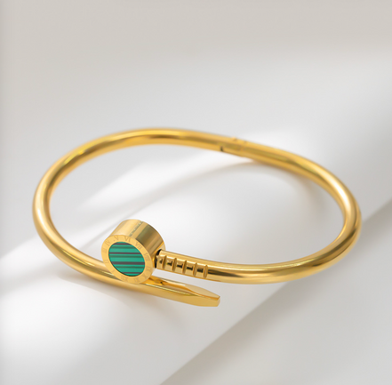 Gold Nova Nail Head Bracelet – Green
