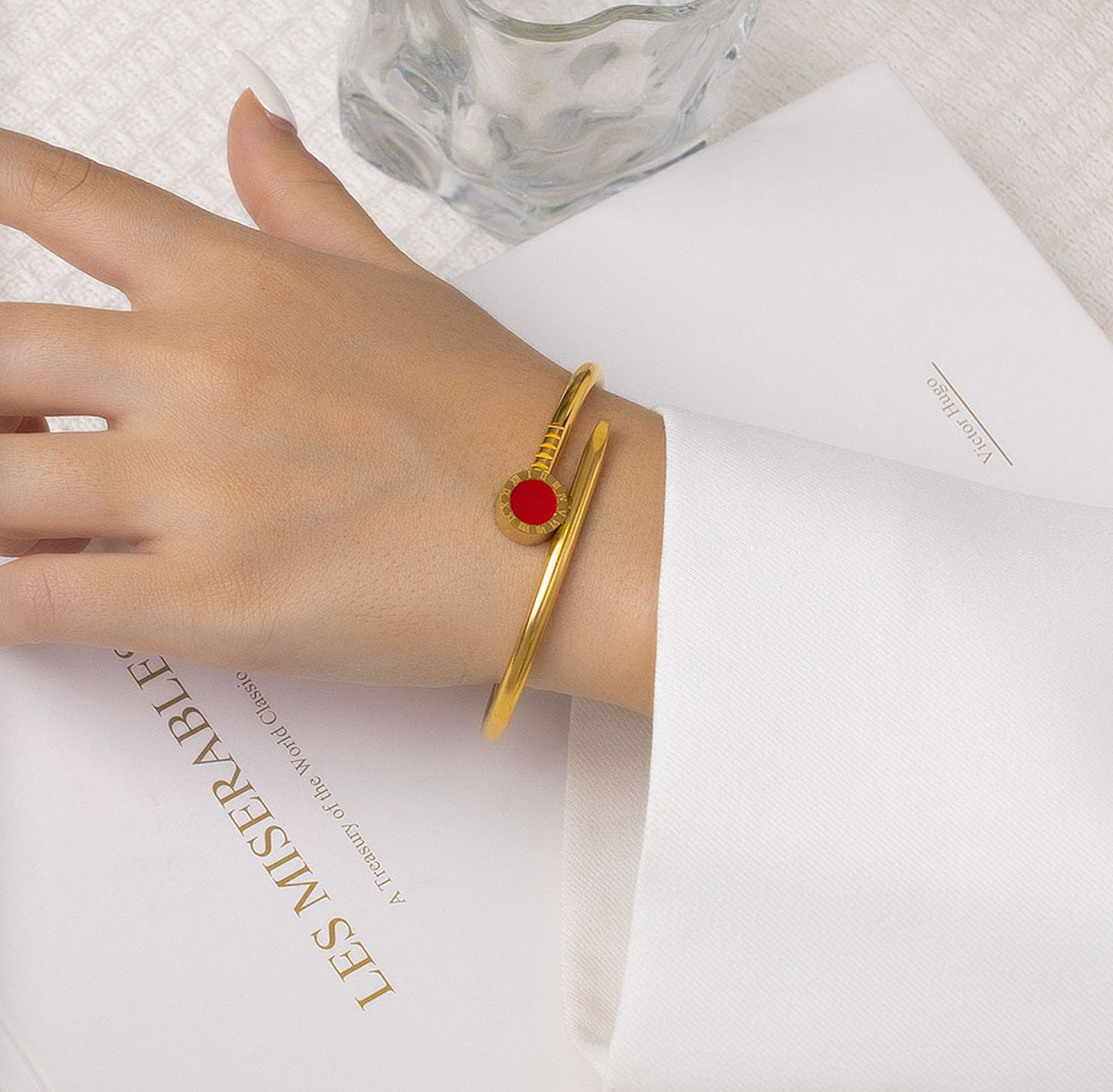 Gold Nova Nail Head Bracelet – Red