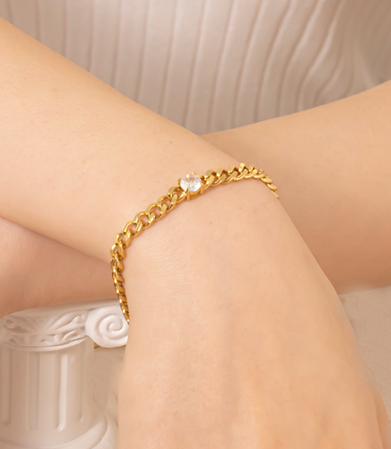 Cyria Gold Chain Bracelet