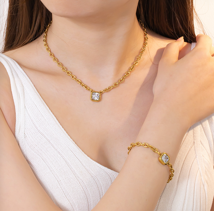 Squared Gold Crystal Bracelet