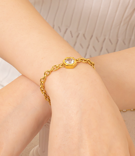 Ovalia Gold Crystal Bracelet