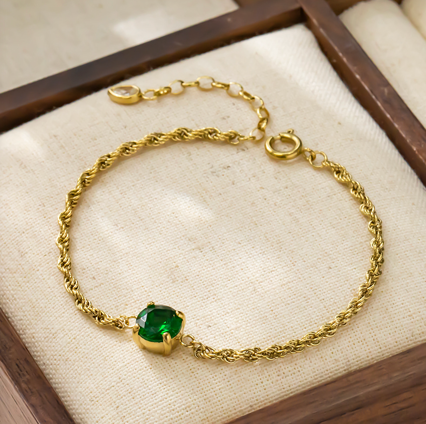 Emera Gold Gem Bracelet