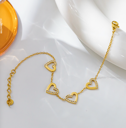 Vivi Hearts Gold Bracelet