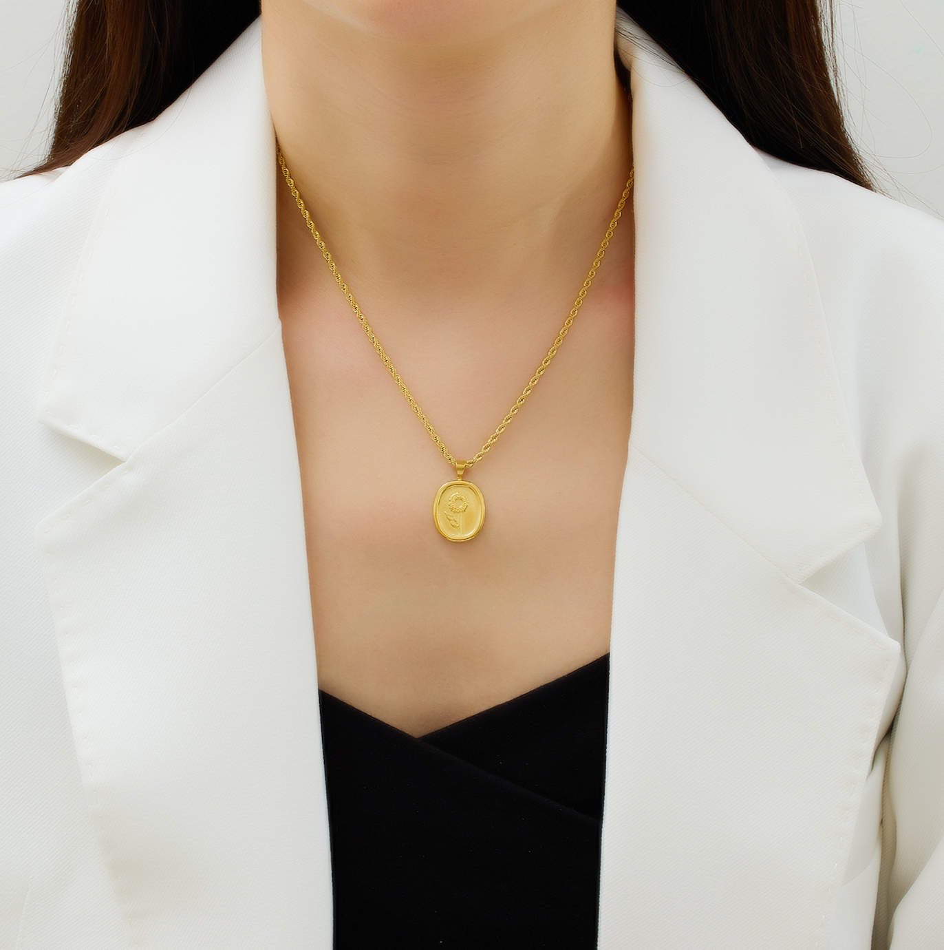 Lilia Gold Necklace
