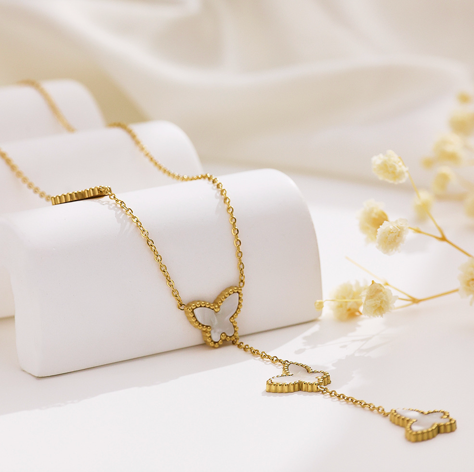 Papillon Butterfly Gold Necklace - Pink