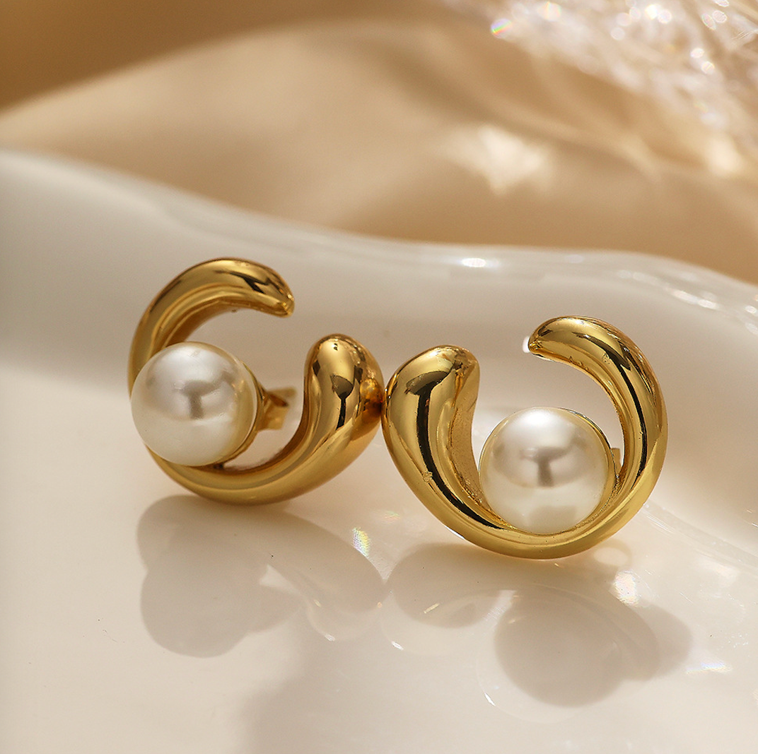 Aurielle Gold Curved Earrings
