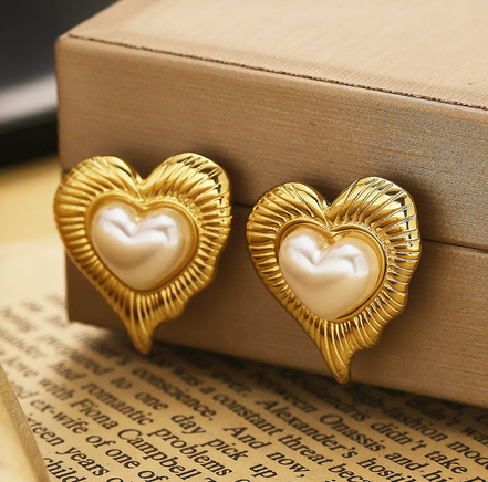 Isolde Gold Heart Earrings