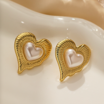 Isolde Gold Heart Earrings