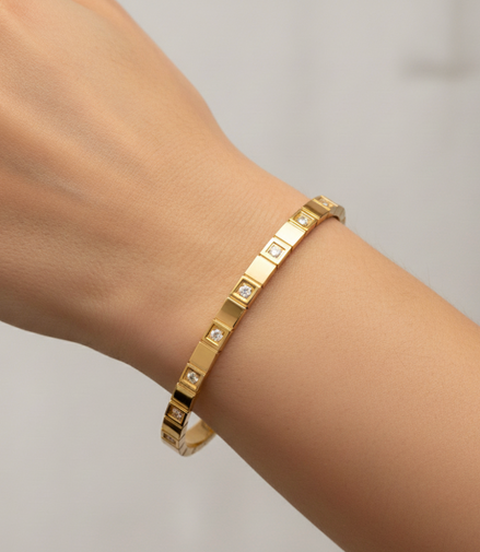 Maris Gold Stone Bracelet
