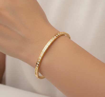 Orlina Gold Stone Bracelet