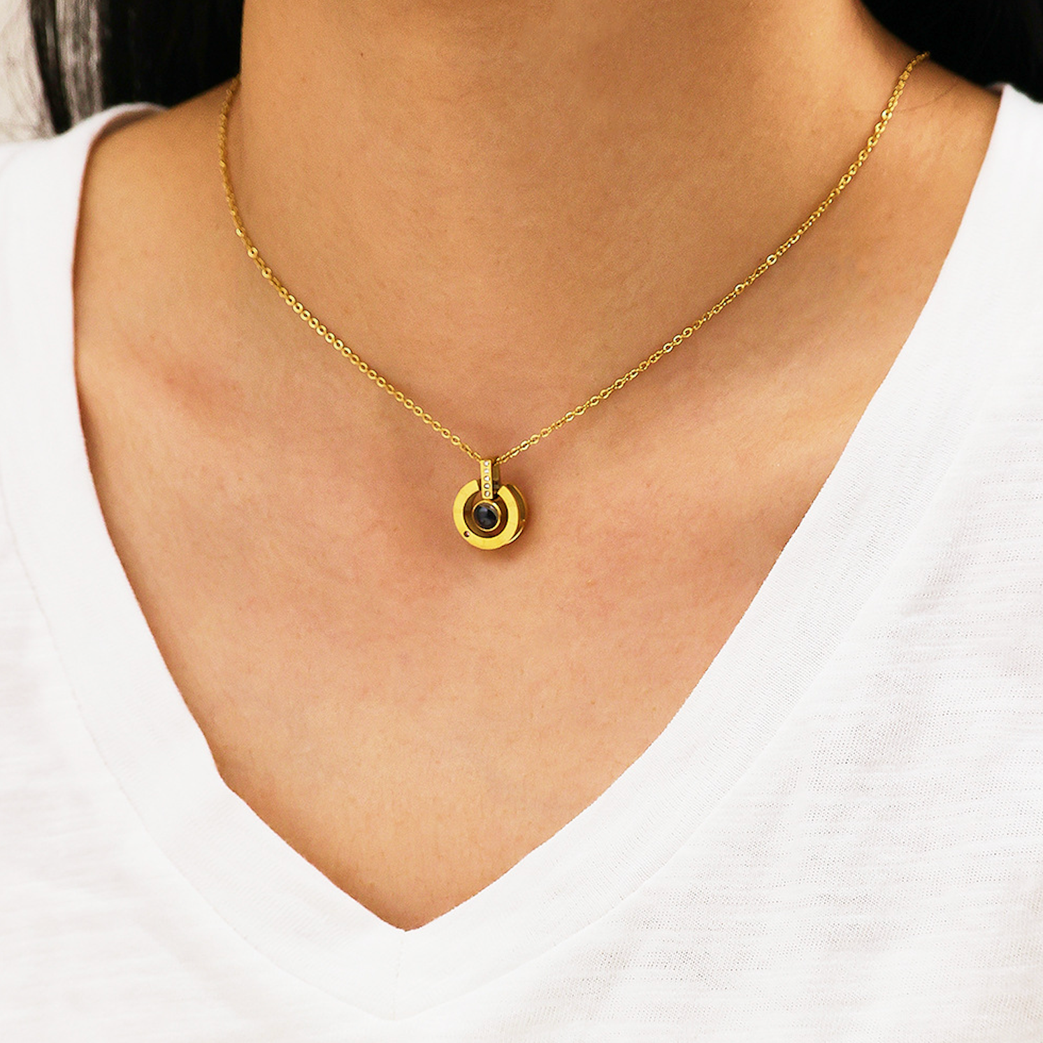 Vionne Roman Gold Necklace