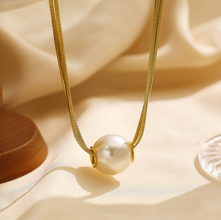 Ophira Pearl Gold Necklace