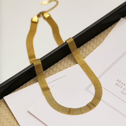 Celia Mesh Gold Necklace