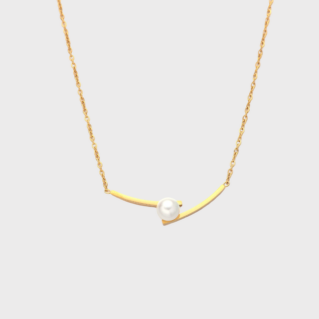 Gold Arc Pearl Necklace