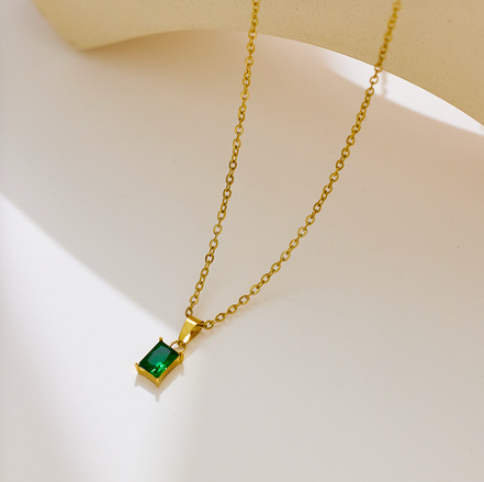 Emerald Gem Gold Necklace Green