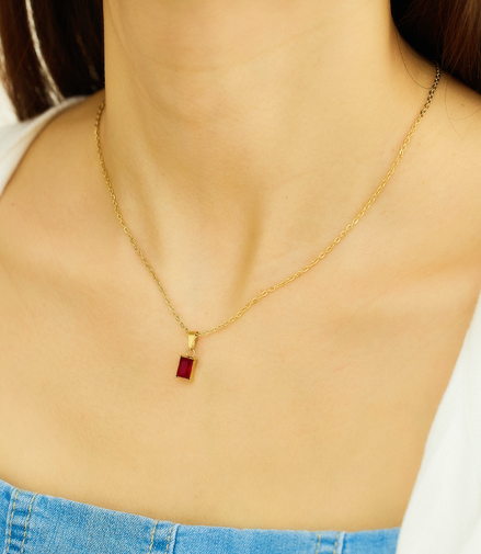 Emerald Gem Gold Necklace Red