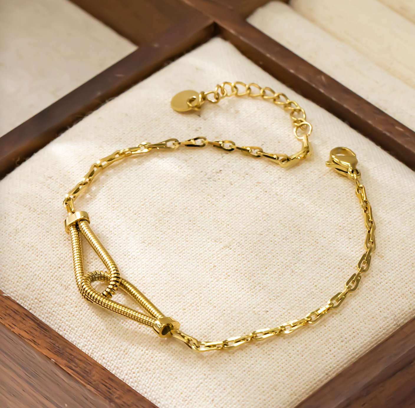 Knotline Gold Bracelet