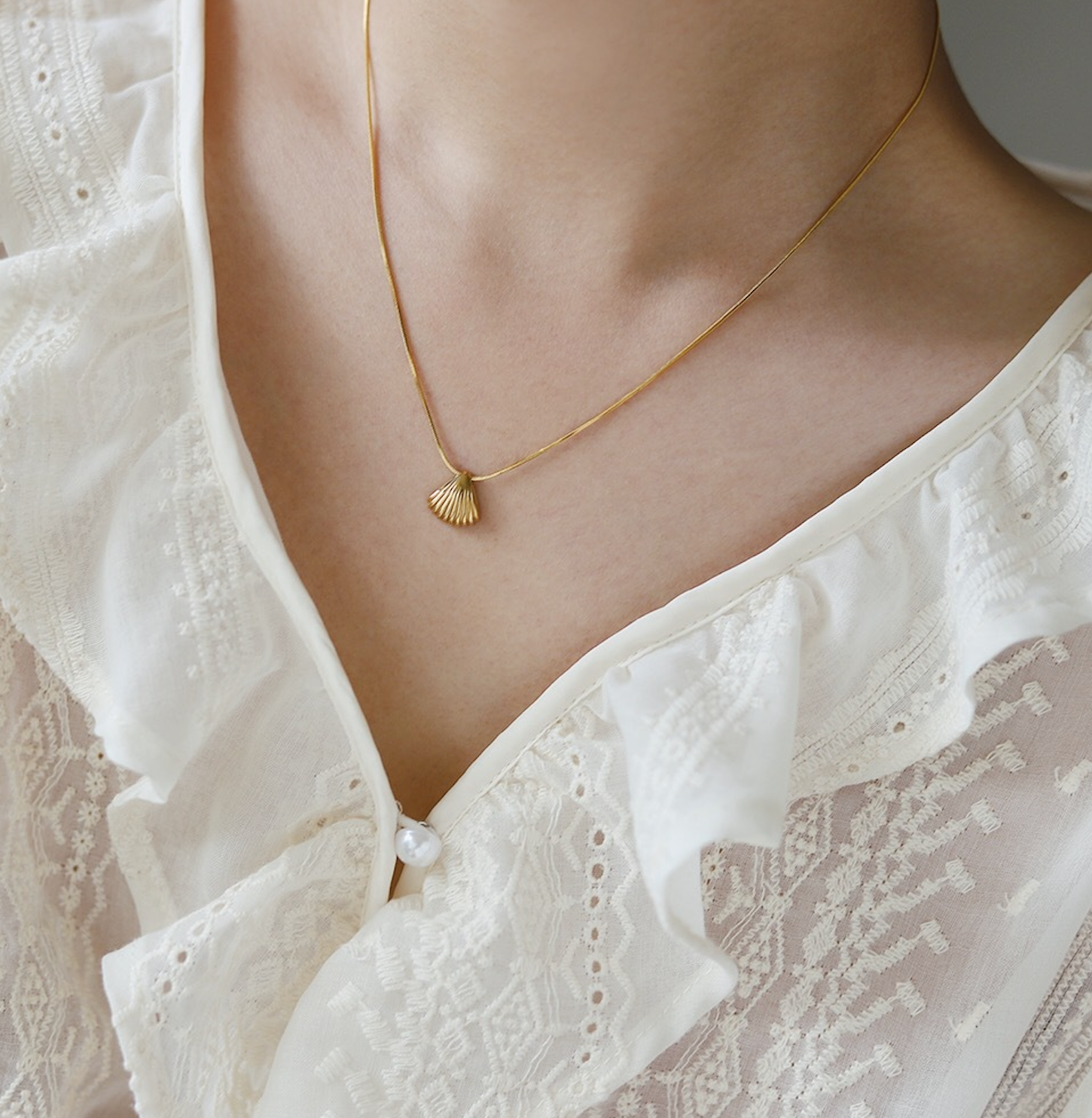 Gold Shell Necklace